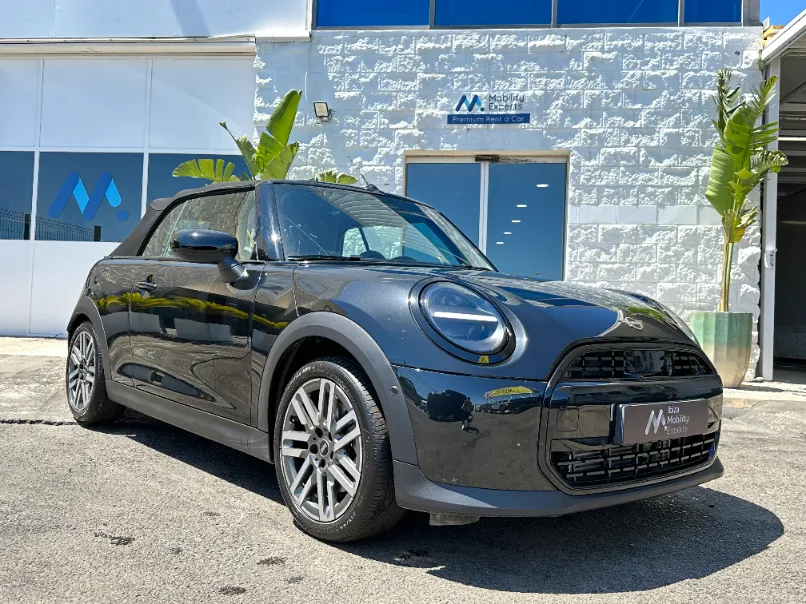 Mini Cooper Cabrio.