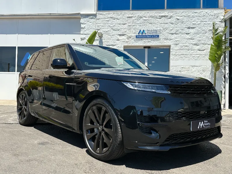 Range Rover Sport.