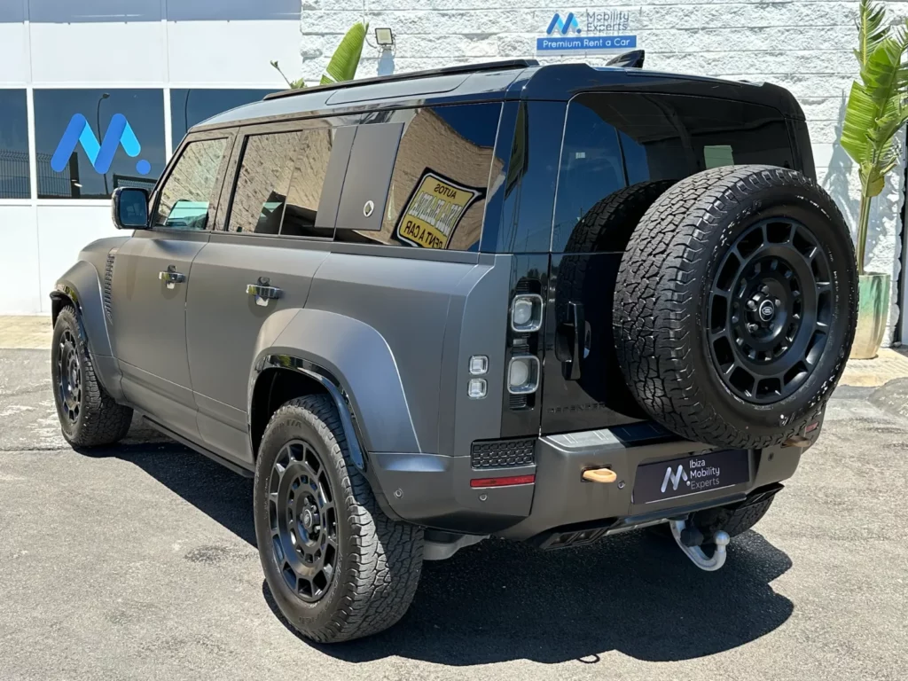 Defender OCTA rental in Ibiza