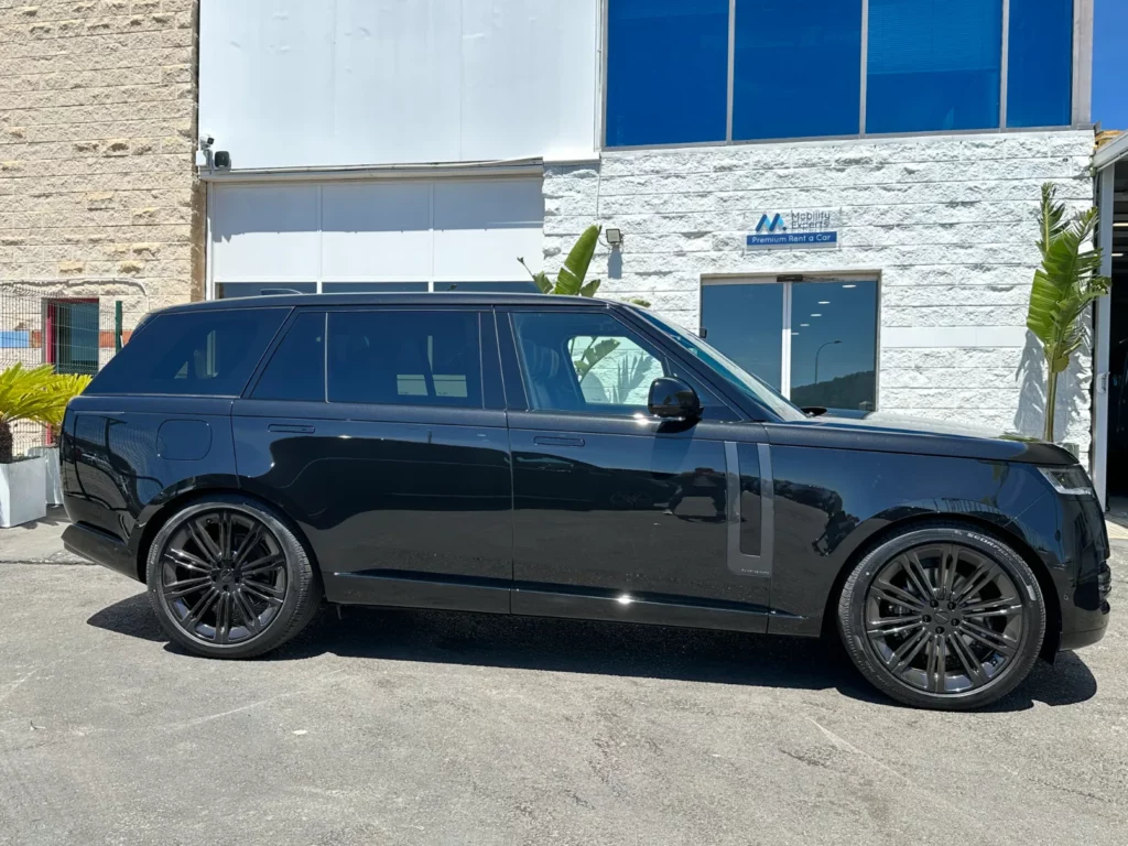 Range Rover Autobiography rental in Ibiza
